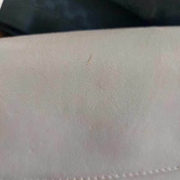 Vintage blush baby pink leather top handle crossbody bag with gold hardware - Picture 10 of 13